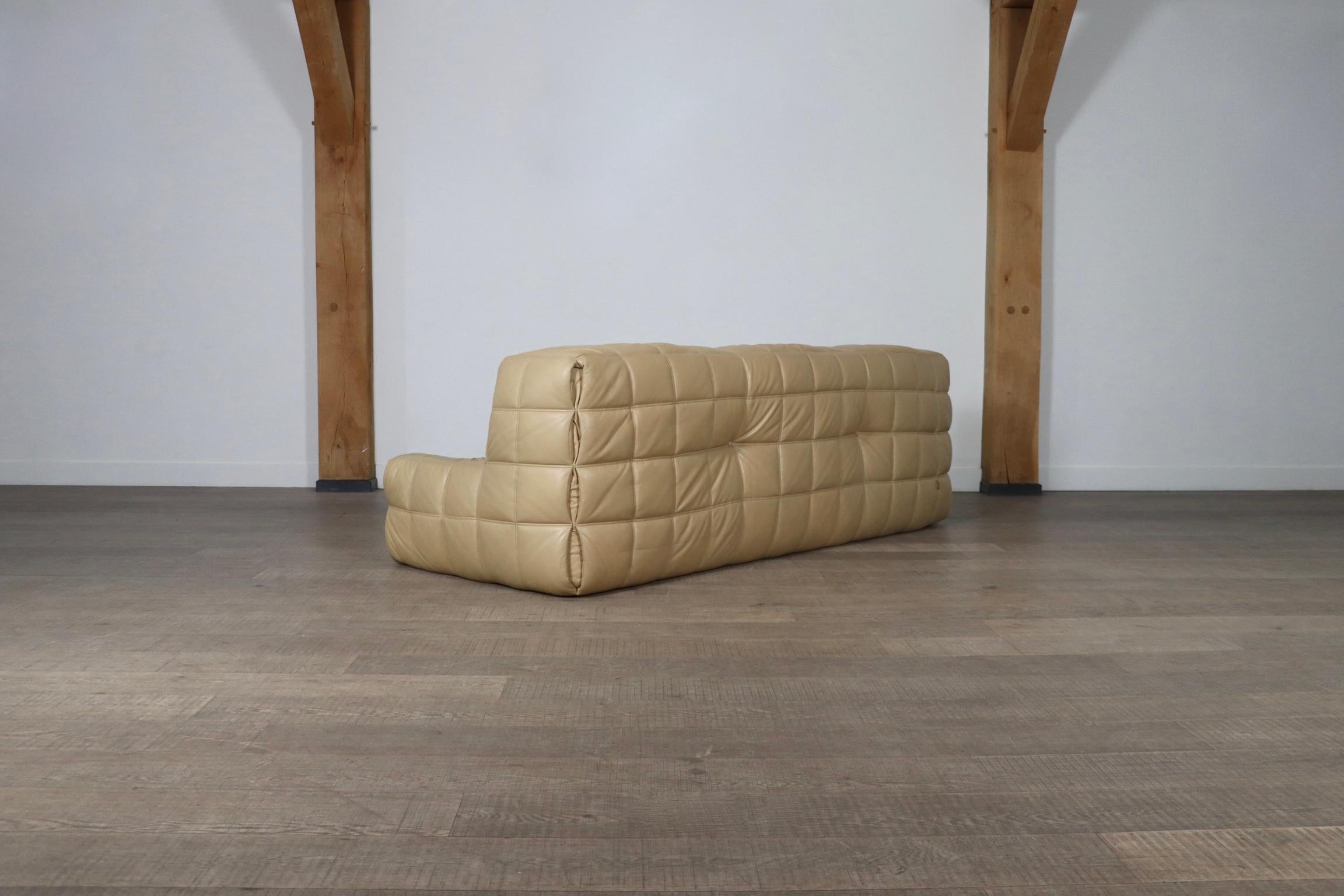 Kashima Dreisitzer-Sofa aus cremefarbenem Leder von Michel Ducaroy für Ligne Roset 3