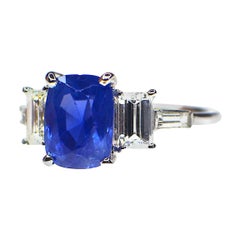 Kashmir 2.82 Carat Sapphire and Diamond Ring, Certified Natural Color