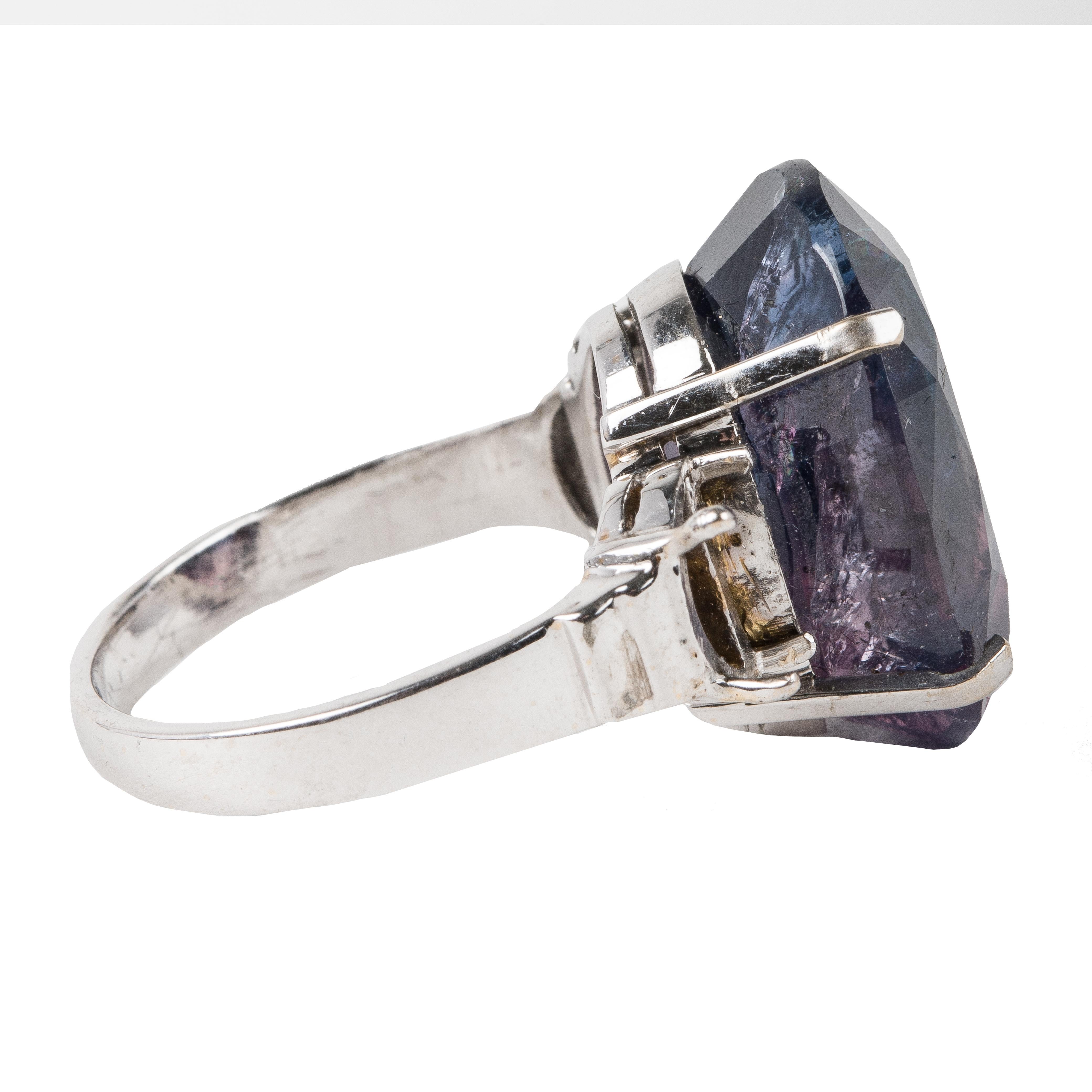 kashmir purple sapphire