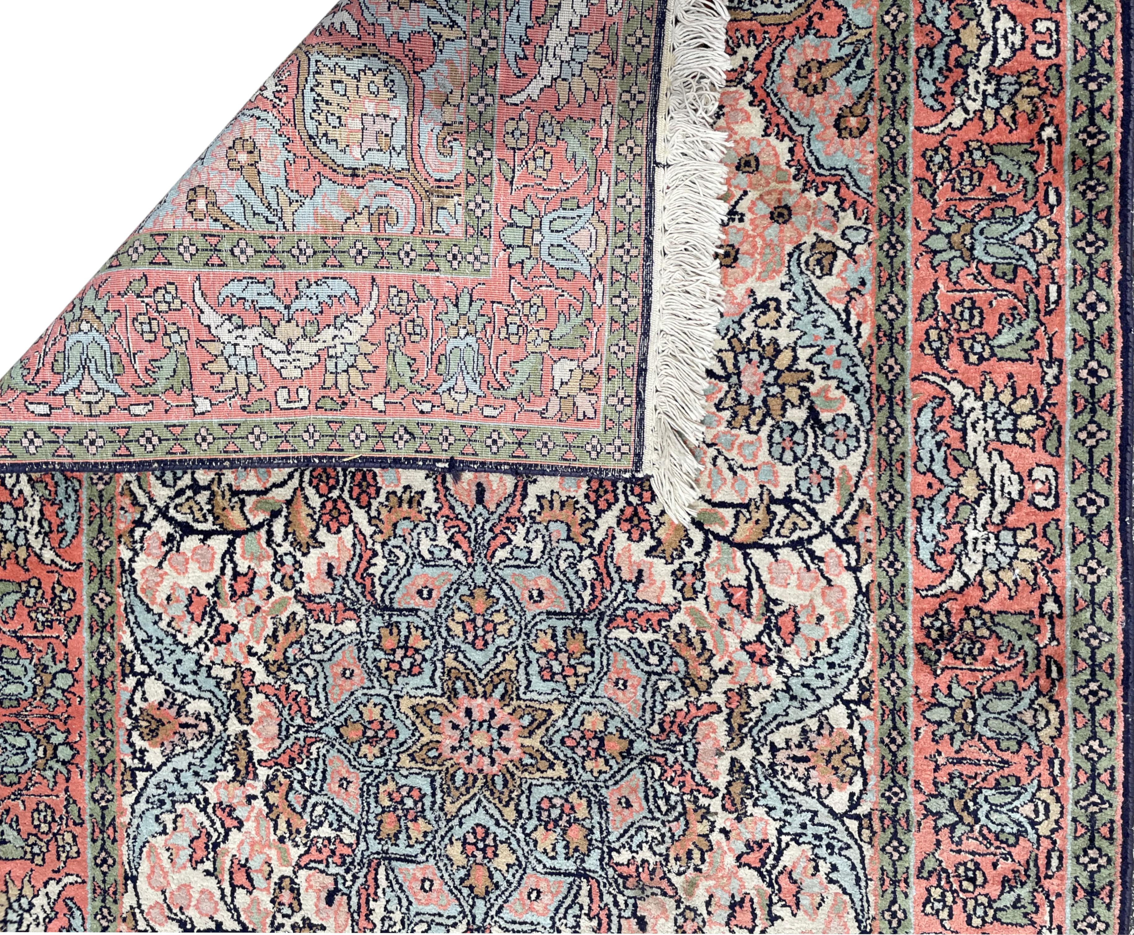 Kashmir Rug In Good Condition For Sale In West Palm Beach, FL