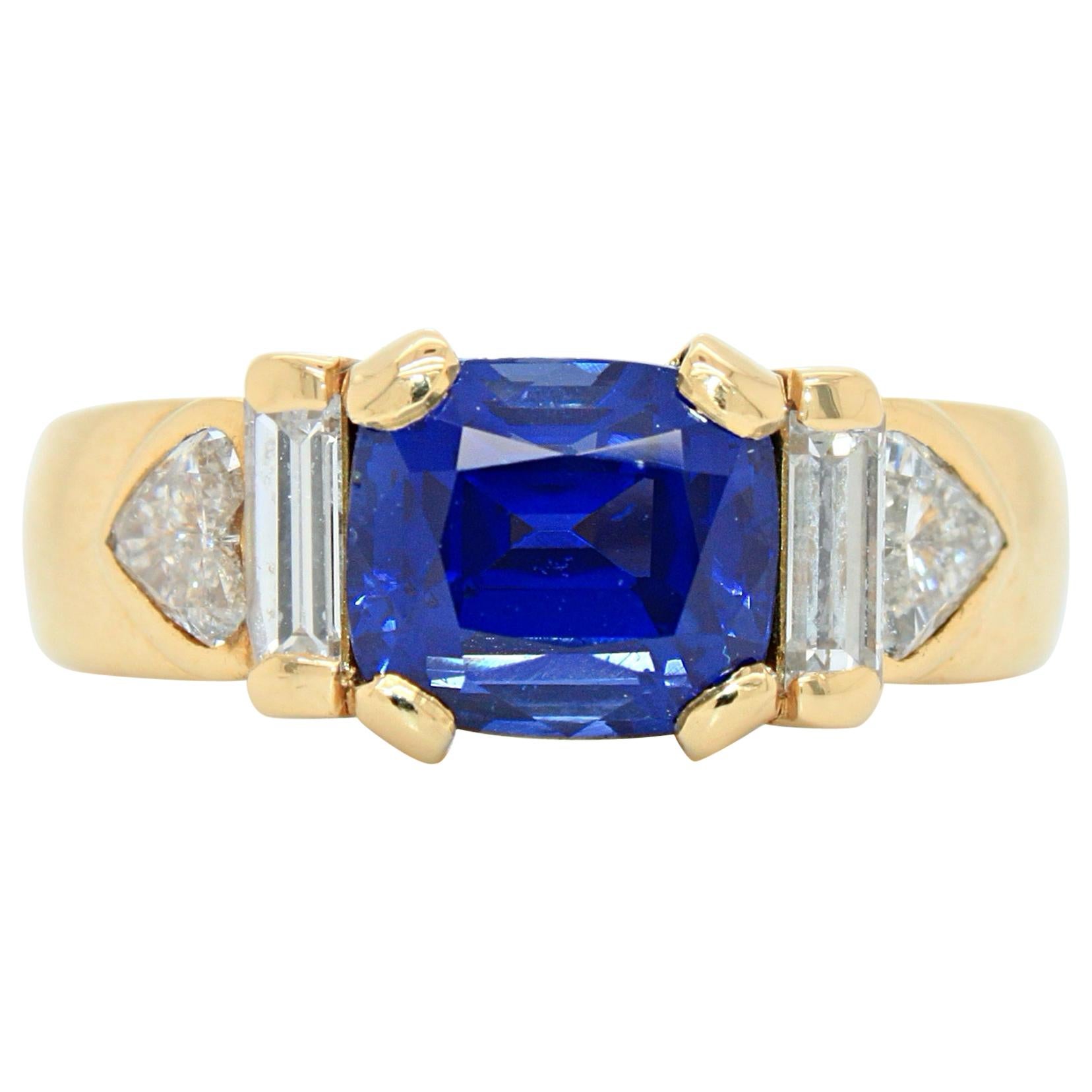 Kashmir Sapphire and Diamond Ring, Kern