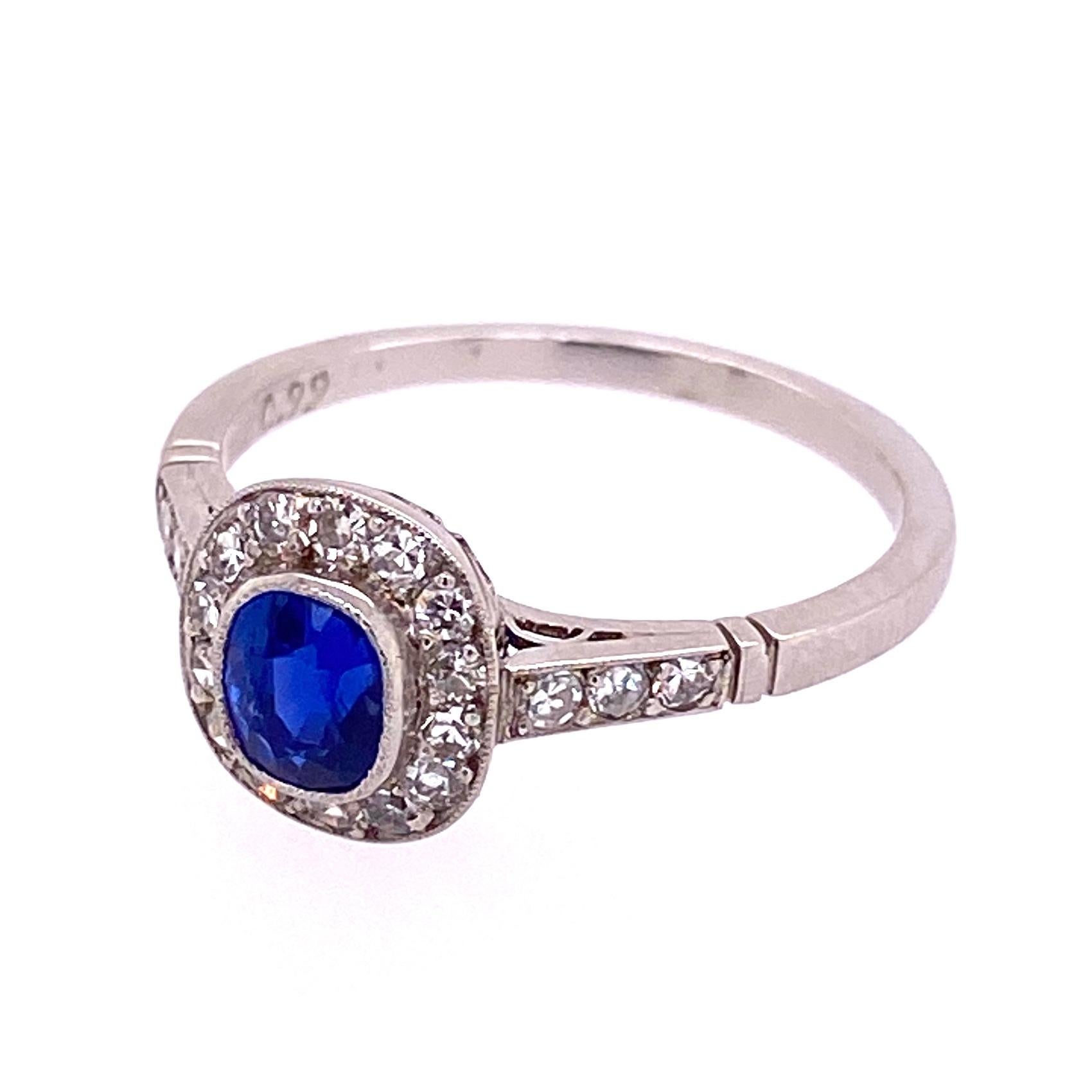 Kashmir Sapphire Diamond Edwardian Platinum Ring Estate Fine Jewelry GIA In Excellent Condition In Montreal, QC