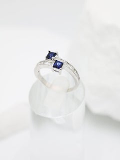 Kashmir-Saphir- und Diamant-Twist-Ring-Set aus 18-karätigem Weißgold