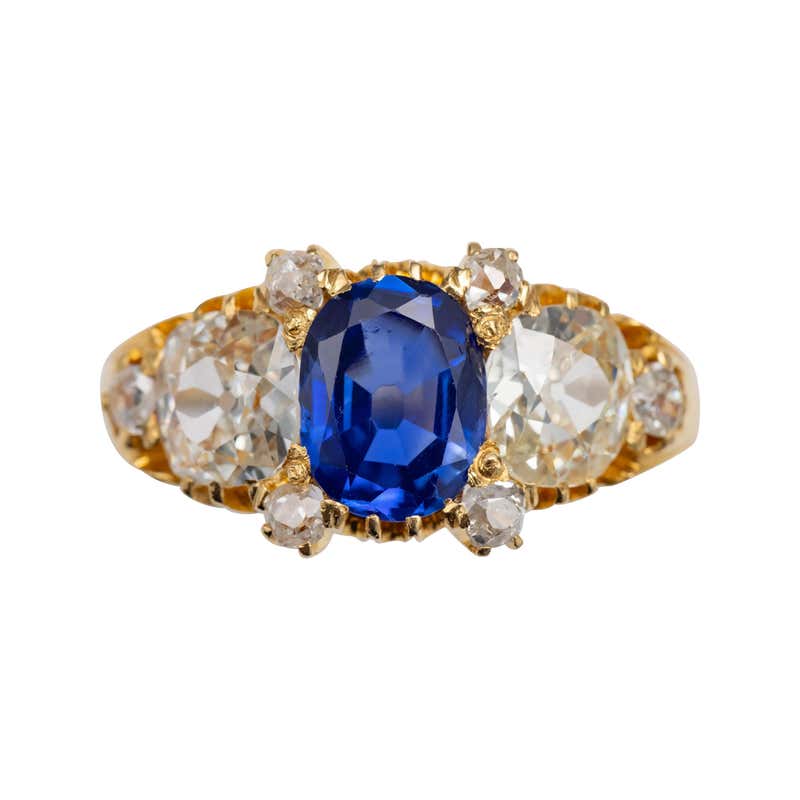 Gübelin Certified Royal Blue Burma No Heat Sapphire Diamond Ring For ...