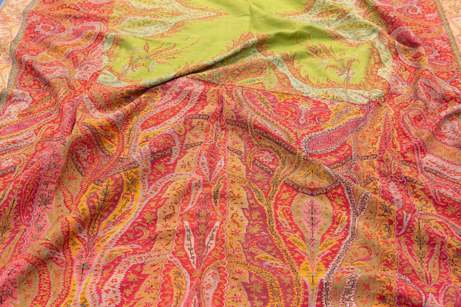 Kashmir Shawl Antique Indian Paisley And Arabesque Motifs Textile, 1800-1820 For Sale 1