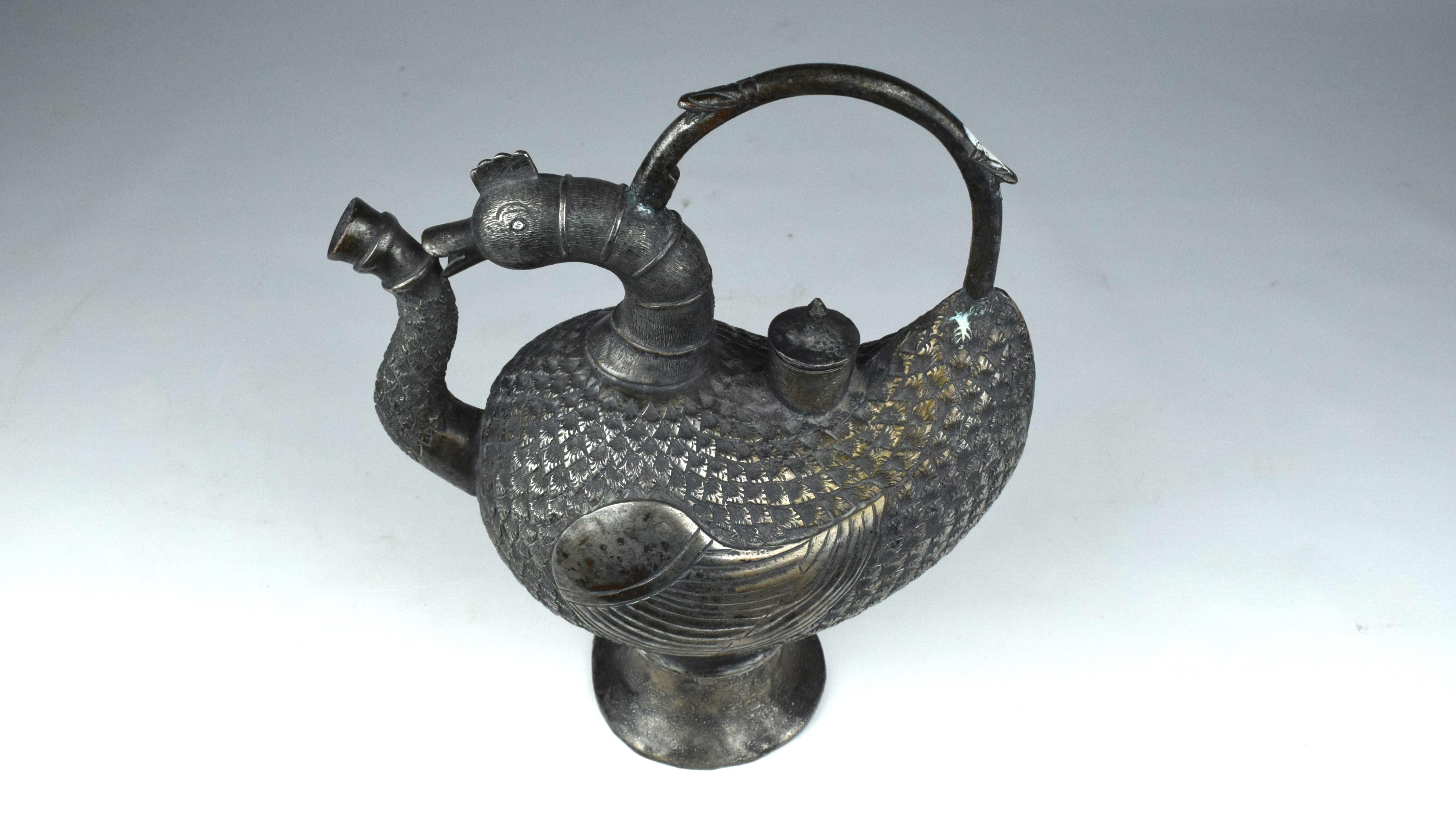 Kashmiri Mughal Bird Copper Ewer, Mid 19th Century In Good Condition For Sale In Islamabad, PK