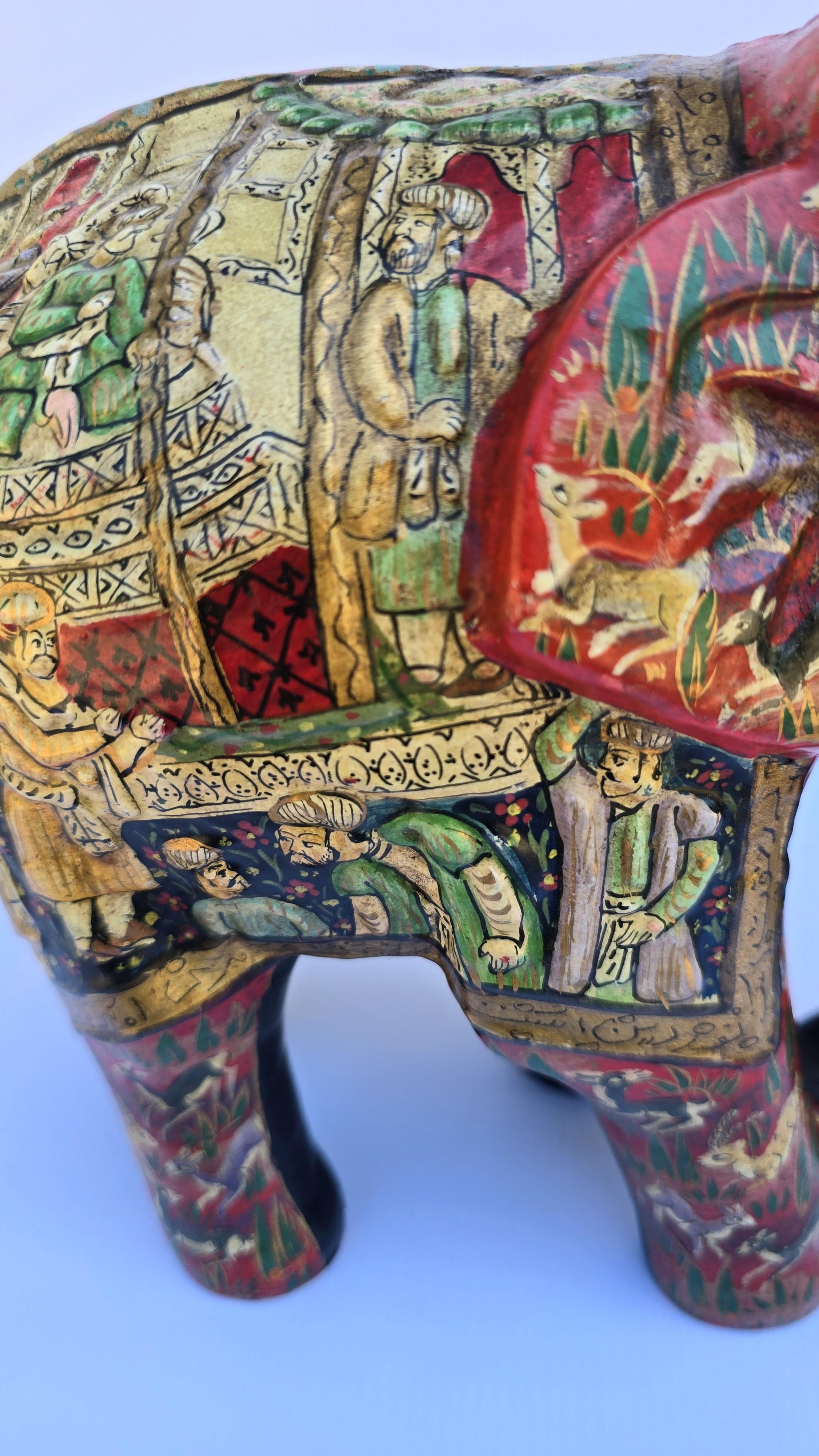 Elefante in cartapesta del Kashmir dipinto a mano, molto decorativo, circa 1910 in vendita 4