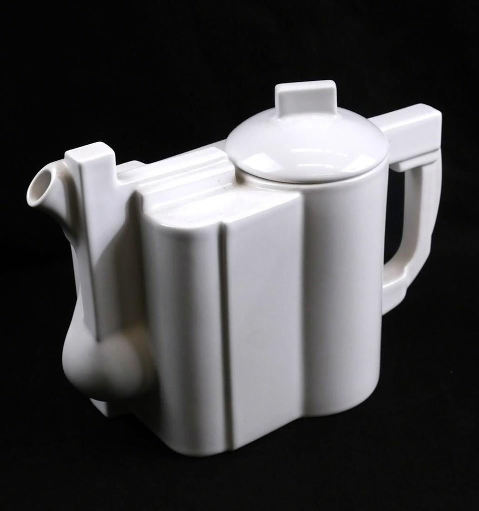 Suprematist Tea Service (Limited Edition with signed COA) For Sale 2