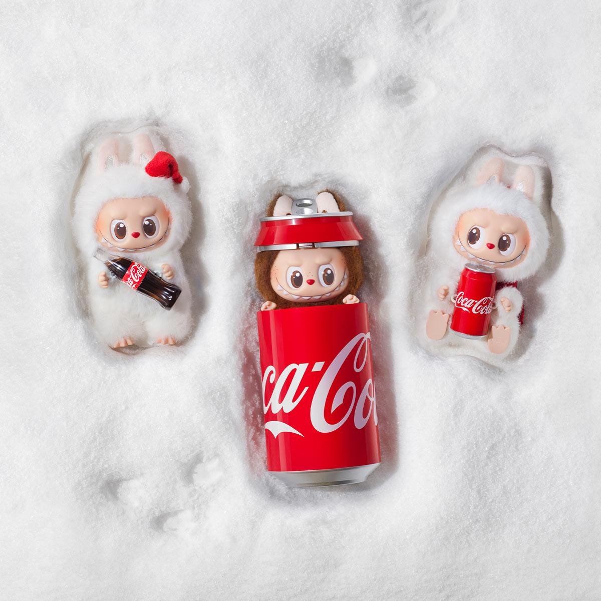 Mysterious Guest, Coca-Cola Series - Vinyl Face Blind Box Labubu - Pop Art Sculpture par Kasing Lung, Labubu