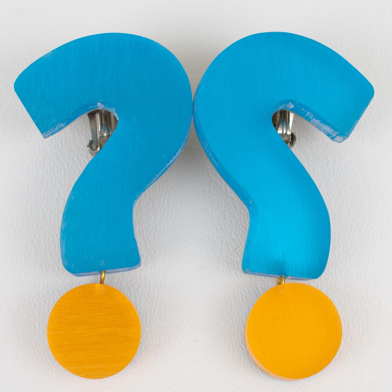 Modern Kaso Acrylic Dangle Clip Earrings in Blue and Orange For Sale