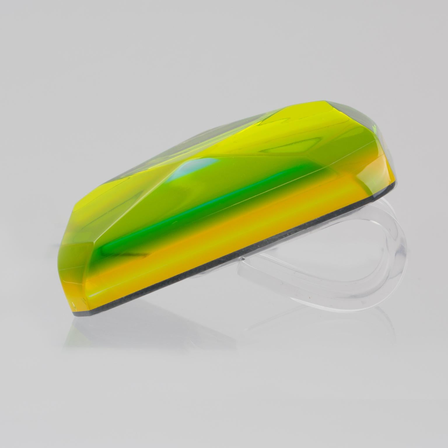 Kaso Acrylic Lucite Rigid Necklace with Green Pendant For Sale 8