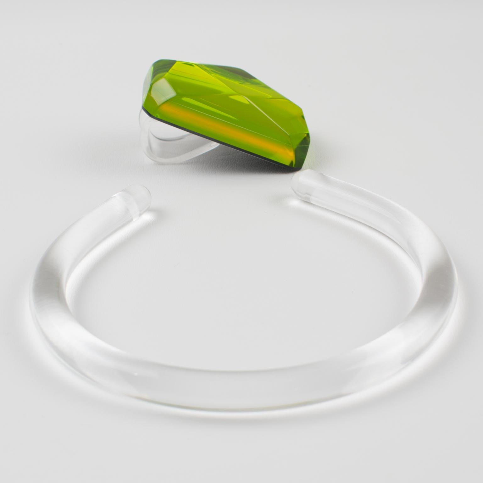 Kaso Acrylic Lucite Rigid Necklace with Green Pendant For Sale 11
