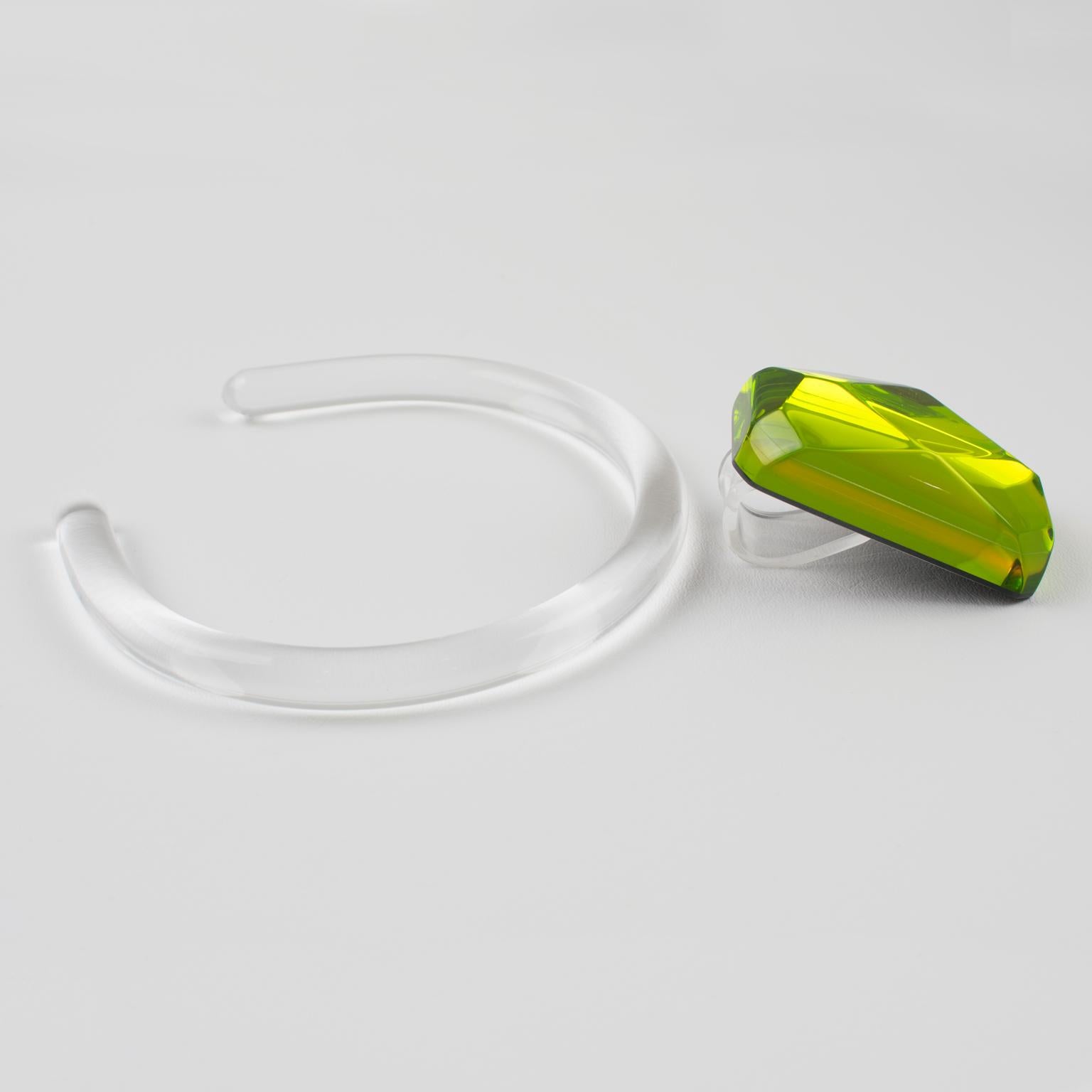 Kaso Acrylic Lucite Rigid Necklace with Green Pendant For Sale 13
