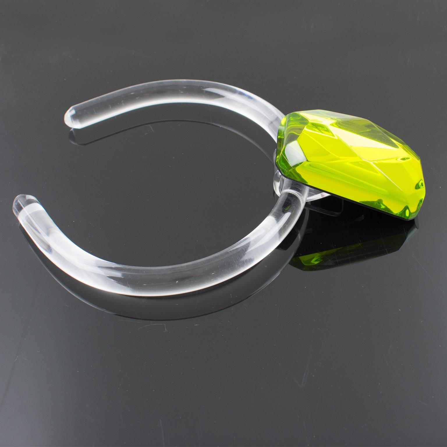 Women's or Men's Kaso Acrylic Lucite Rigid Necklace with Green Pendant For Sale
