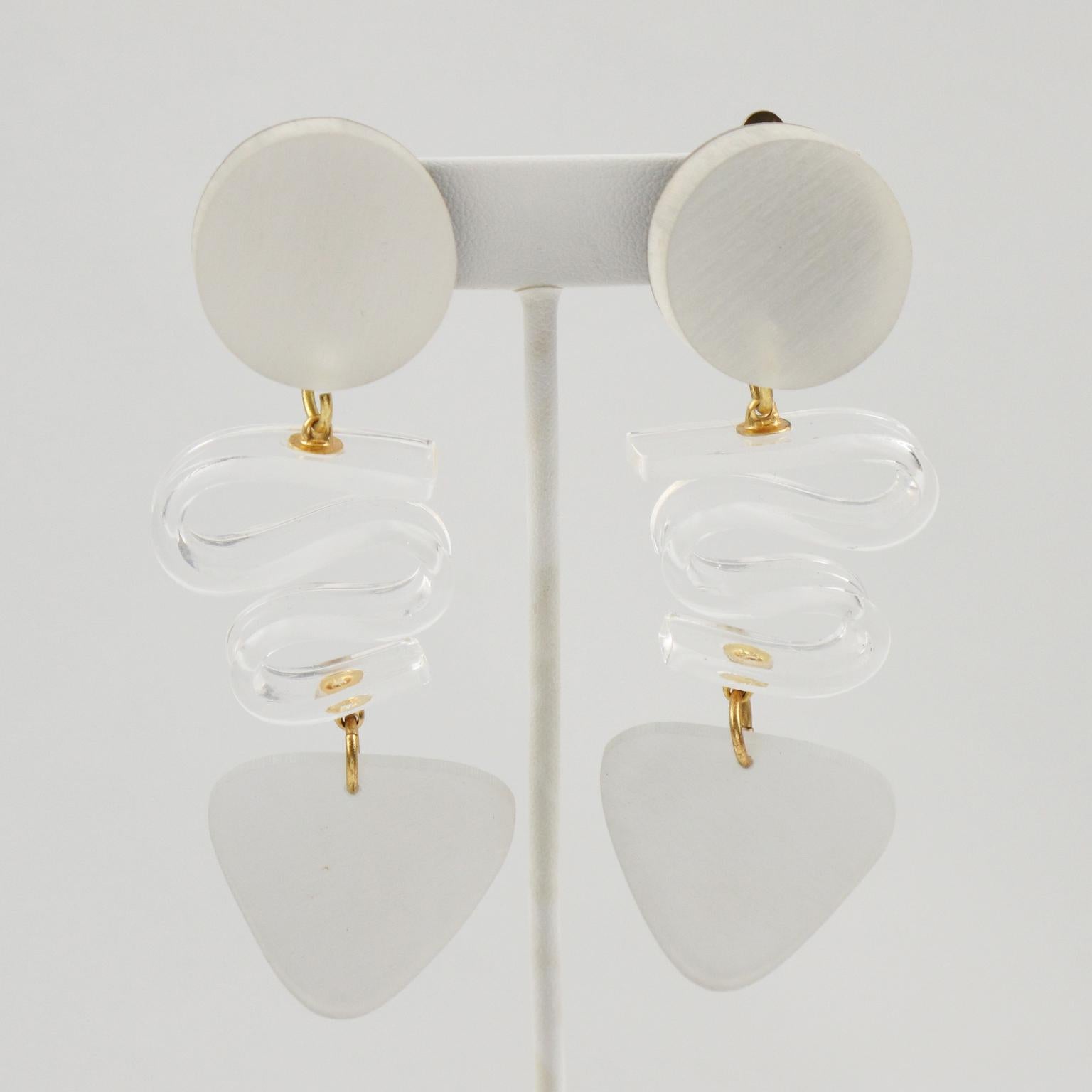 Orecchini Kaso by Harriet Bauknight for KASO a forma di Zig Zag bianco e smerigliato In condizioni ottime in vendita a Atlanta, GA