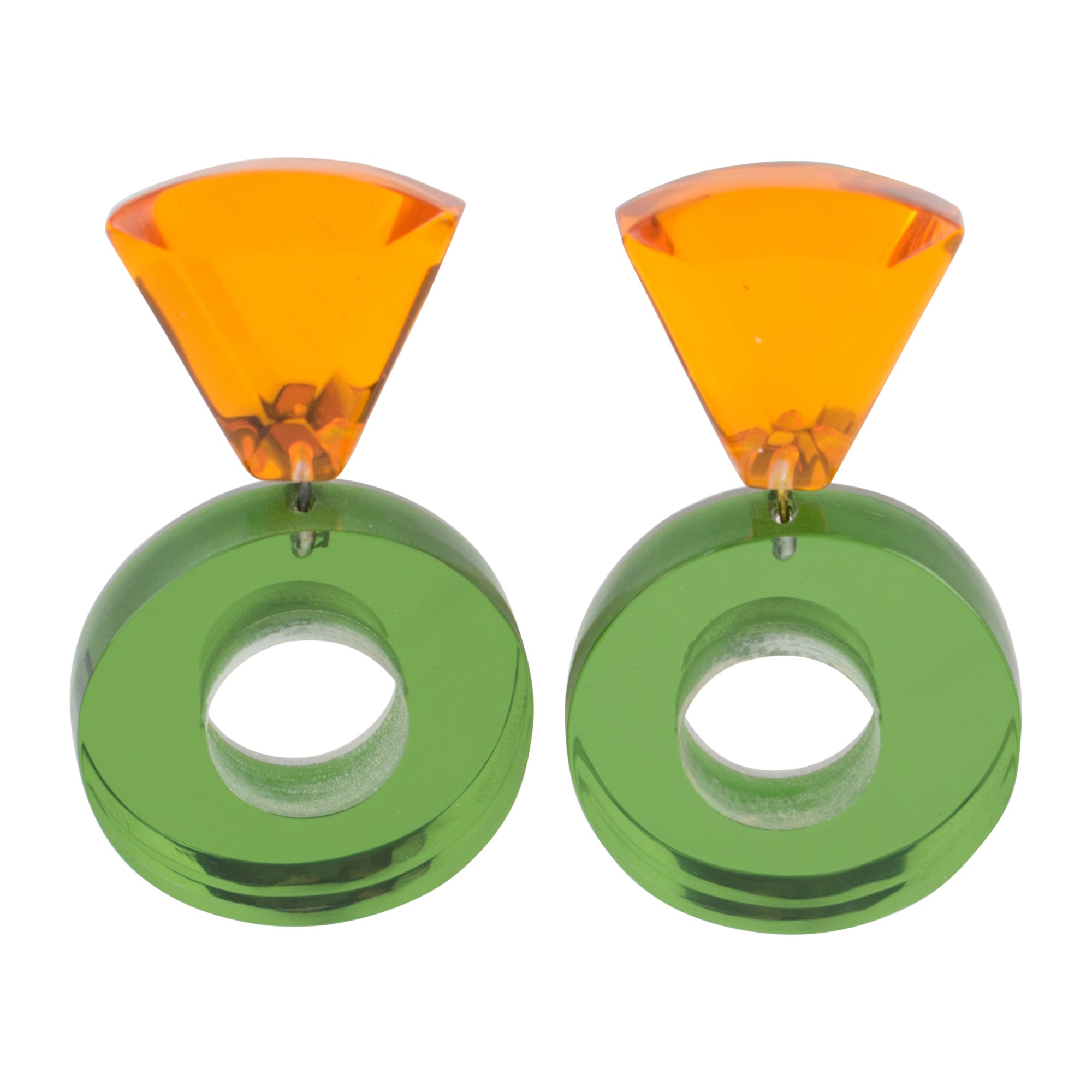 Kaso Grüne und orangefarbene Acryl-Lucit-Ohrringe mit baumelndem Clip