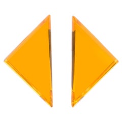 Kaso Orange Lucite Geometrische Clip-Ohrringe