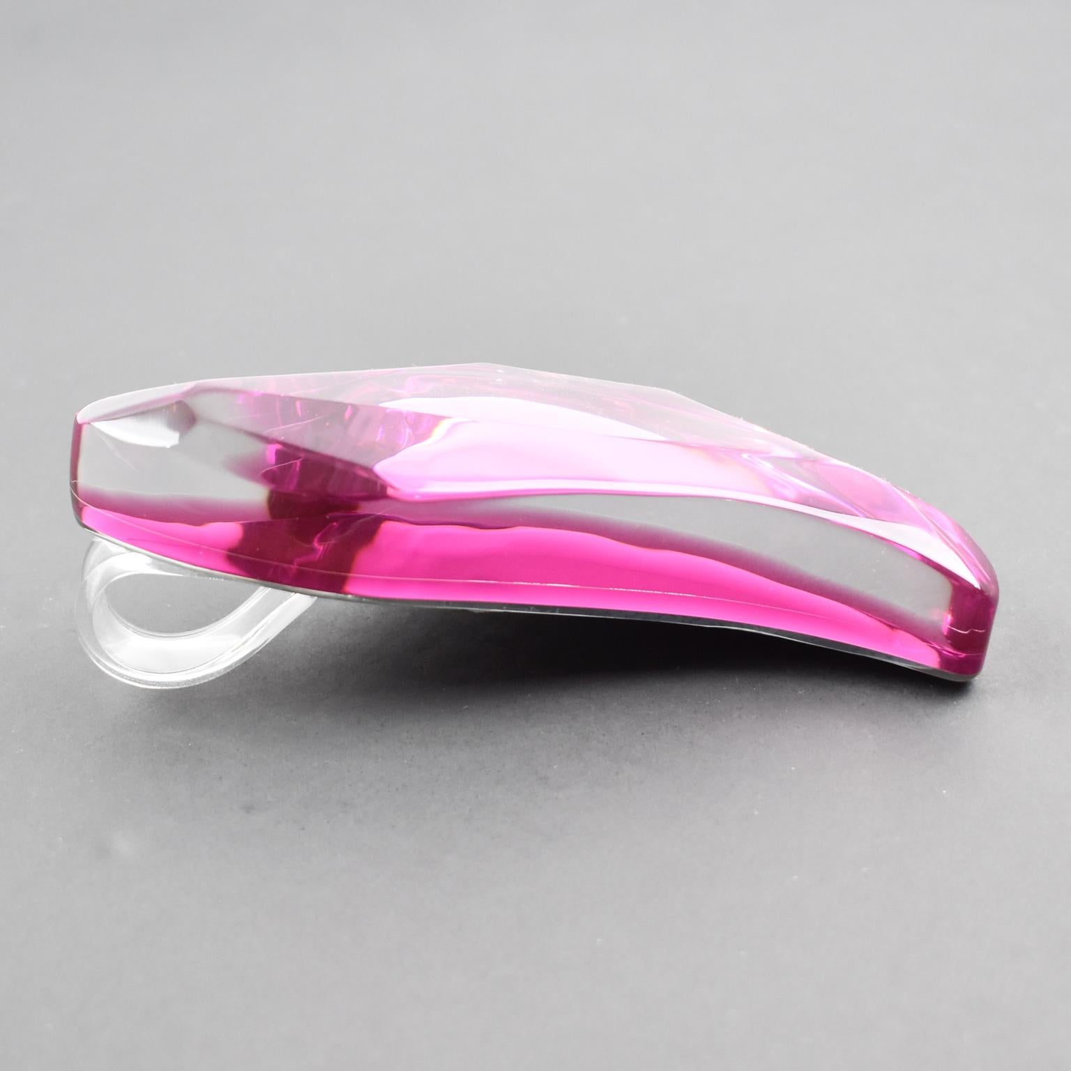 Kaso Sculptural Pink Lucite Rigid Choker Pendant Necklace For Sale 4