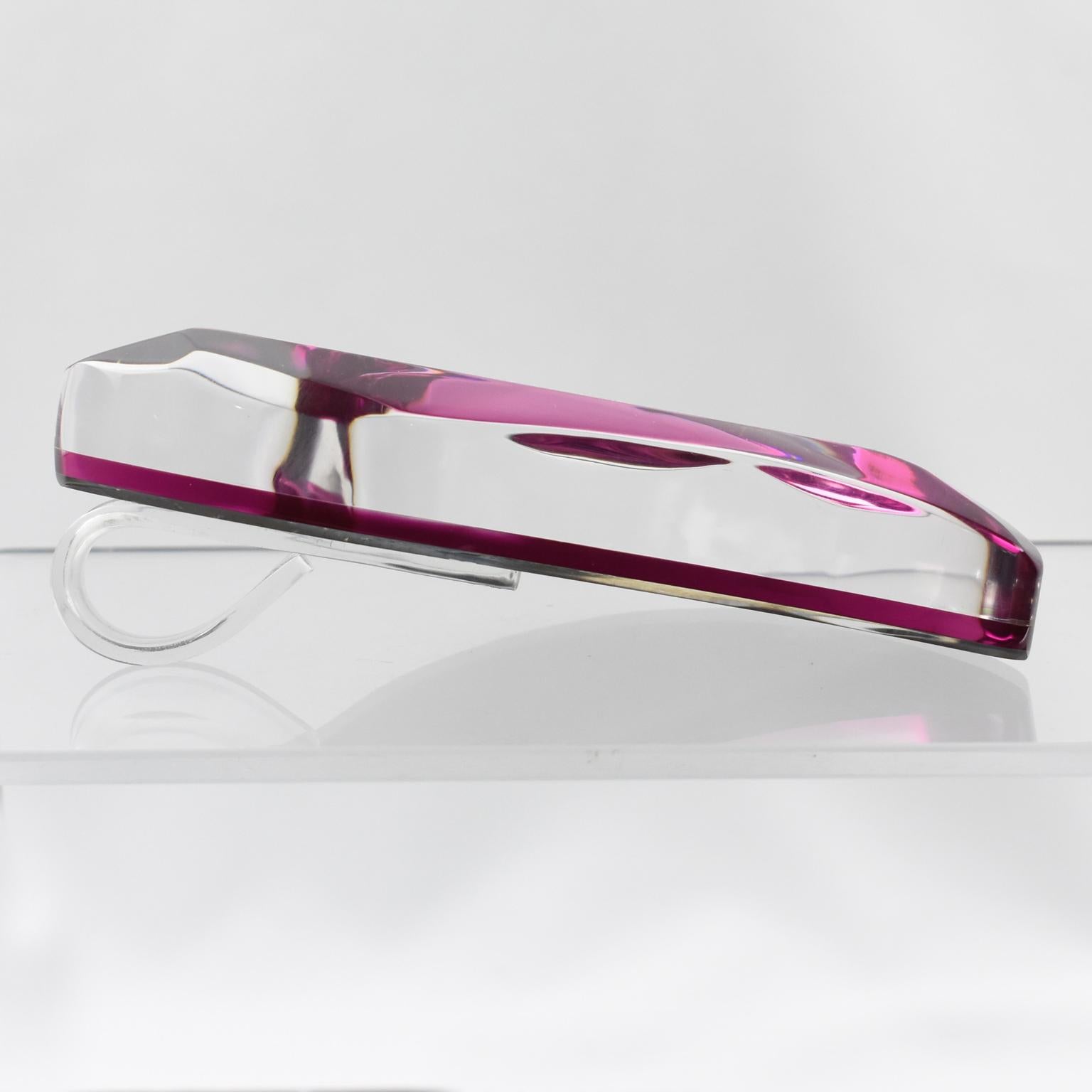 Collar gargantilla escultural de resina acrílica rígida rosa Kaso en venta 5