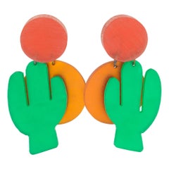 Orecchini a clip in lucite acrilica tricolore Kaso con cactus e sole pendenti