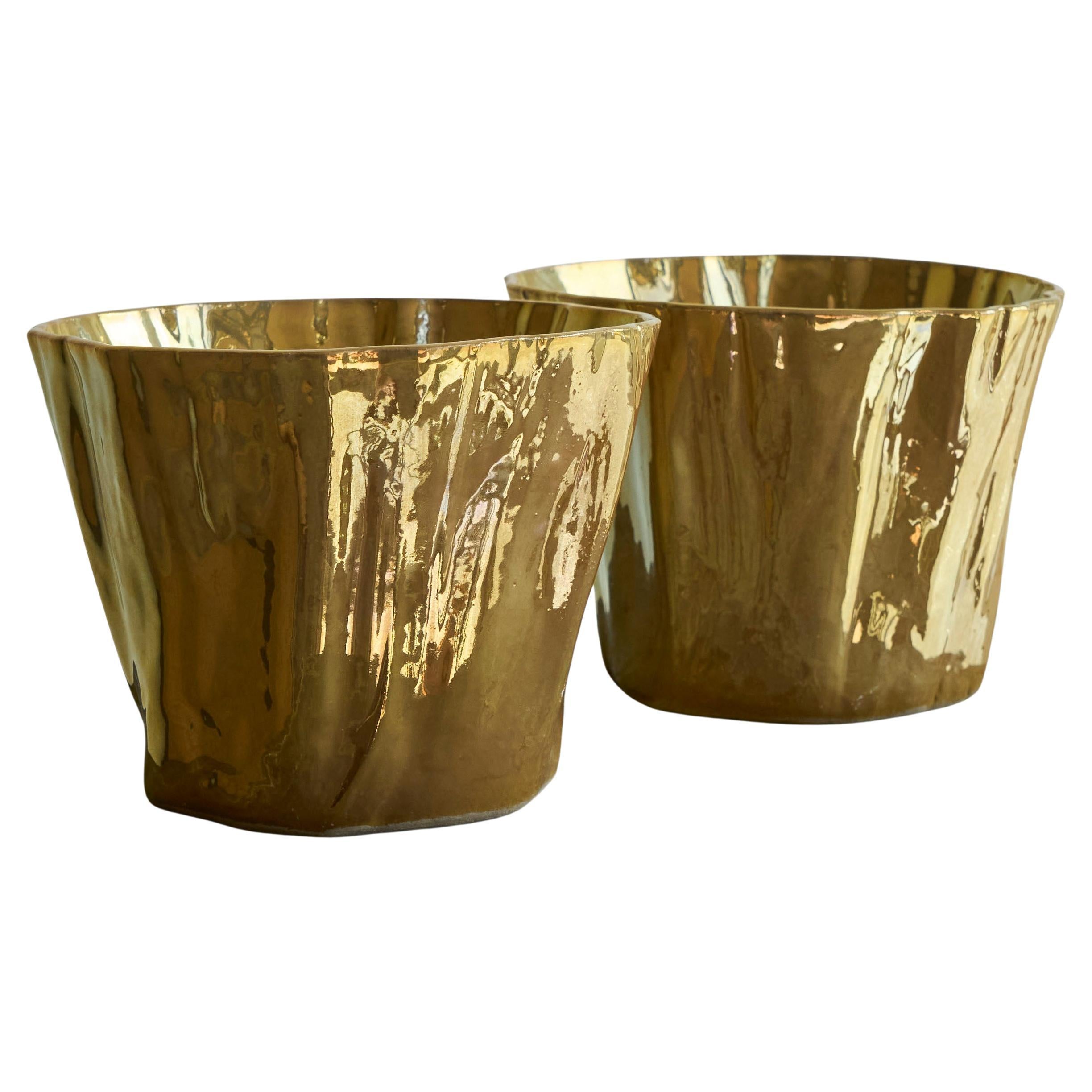Kasper Mobach Pareja de jarrones de Studio Pottery esmaltados en brillo dorado Años 90 en venta