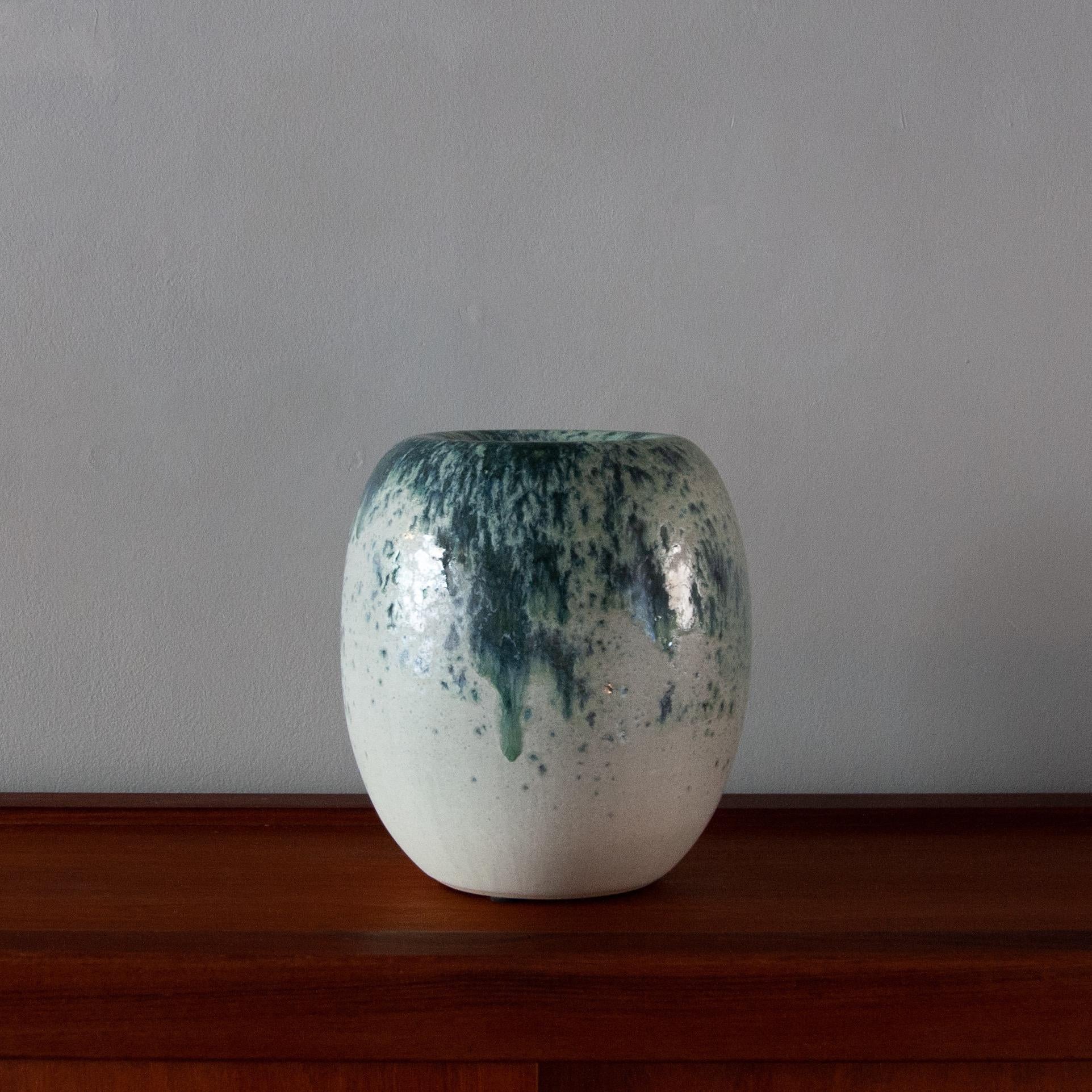 Aage and Kasper Würtz are a father and son team of studio ceramicists based near Horsens in eastern Jutland, Denmark.
Known internationally for their hand-thrown and hand-glazed ceramics they have produced bespoke collections for distinguished fine