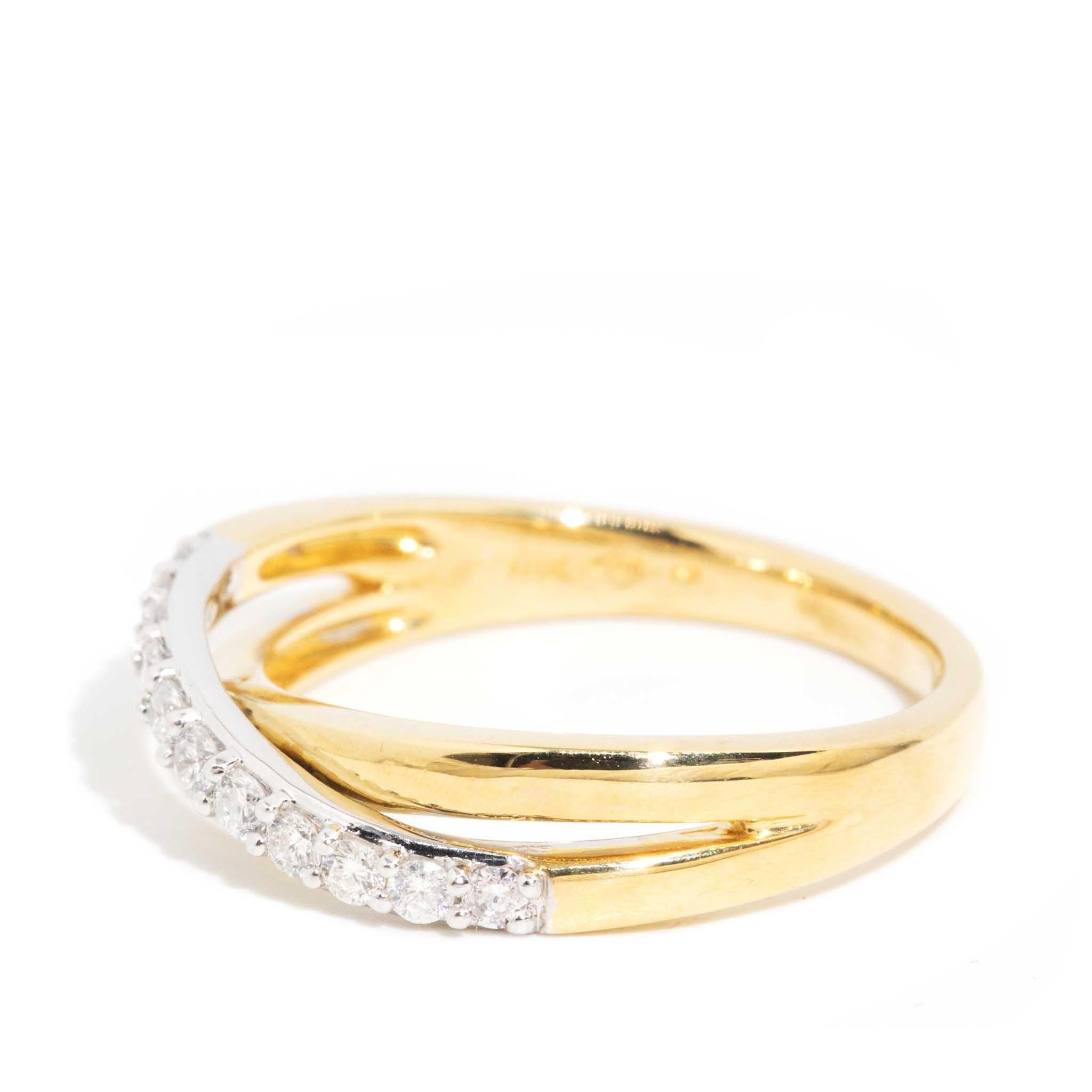 Kassandra Diamond Crossover Ring 18ct Gold For Sale 1