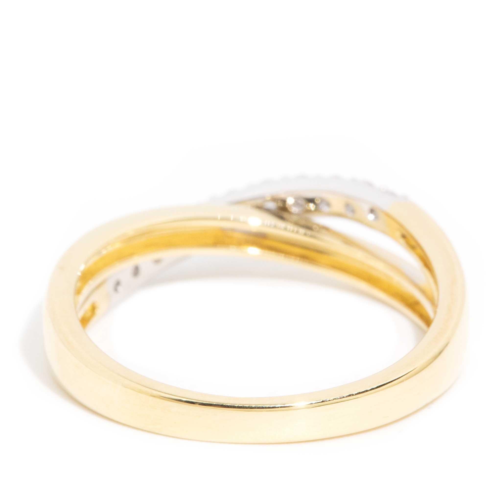 Kassandra Diamond Crossover Ring 18ct Gold For Sale 3