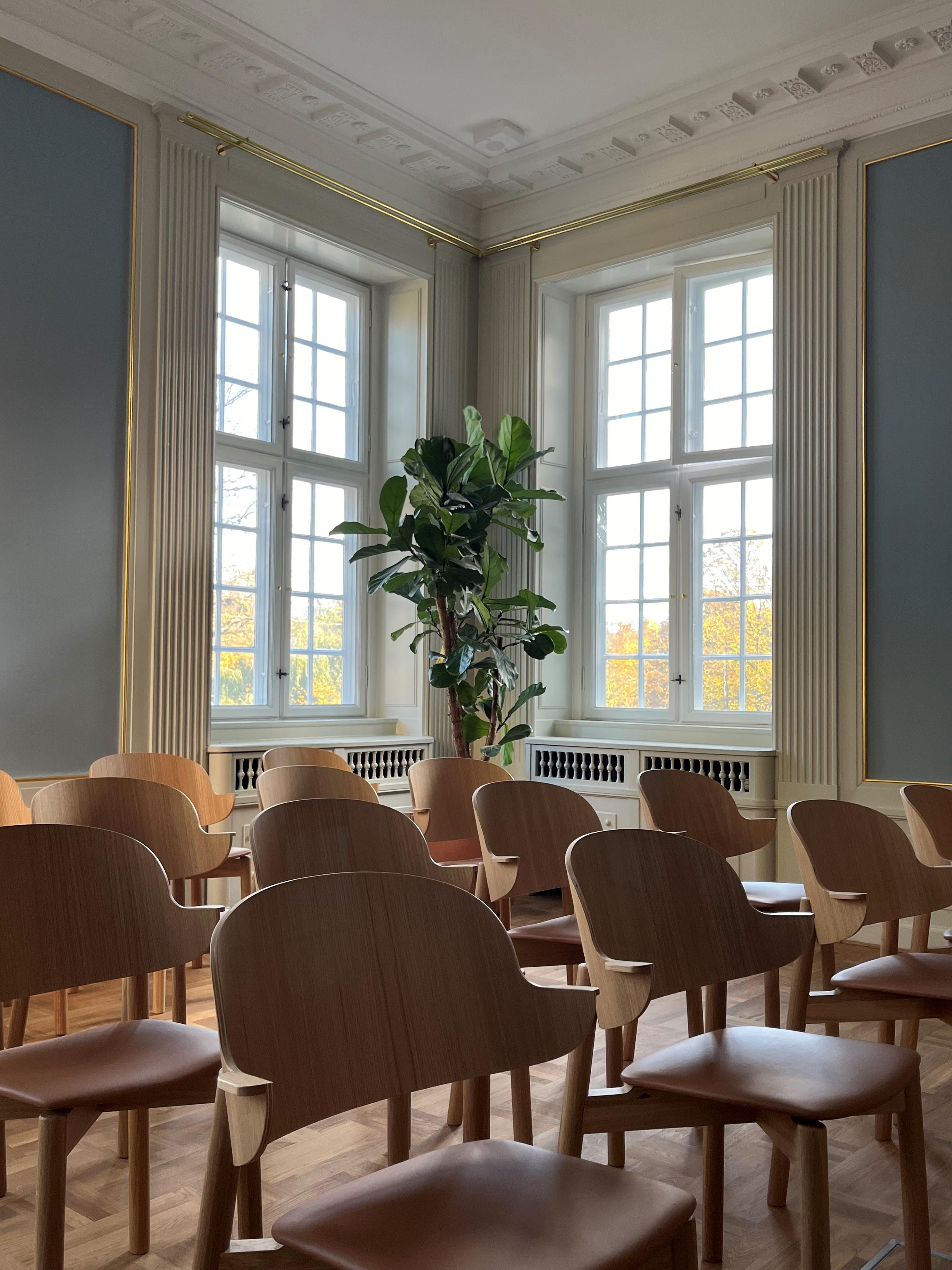 Postmoderno Sedia da pranzo Kastellet di Made by Choice in vendita
