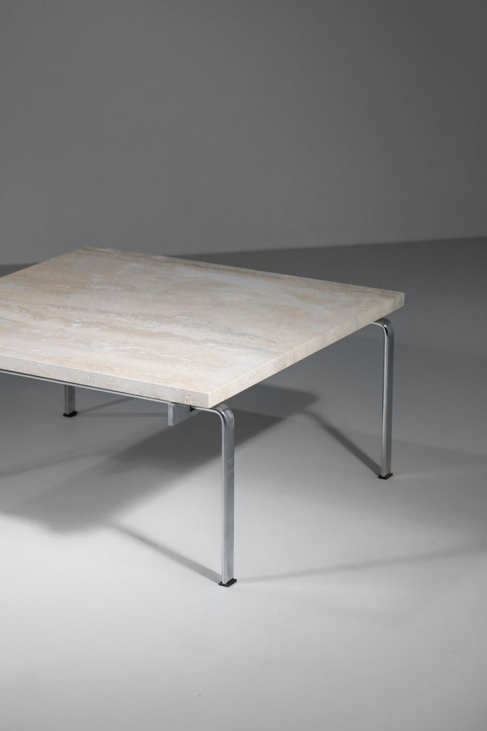 Mid-Century Modern Table basse danoise Kastholm et fabricius en acier et travertin - E057 en vente
