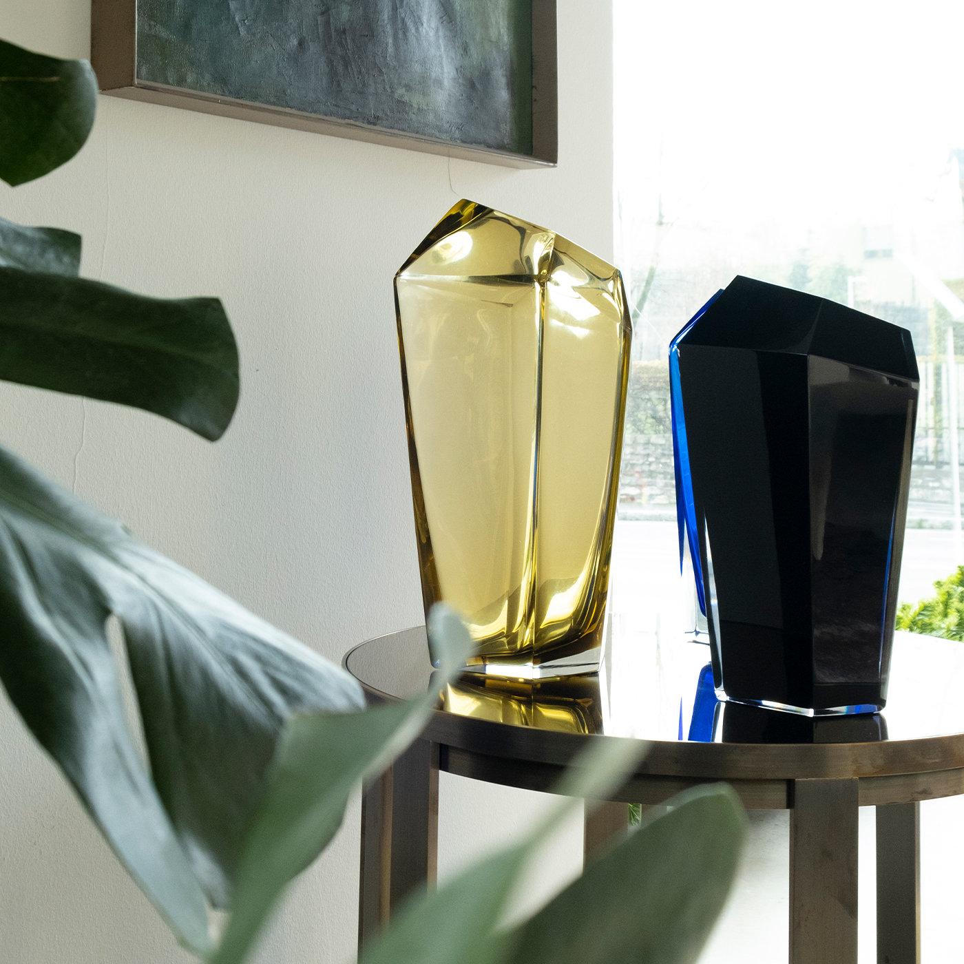 italien Vase Kastle Noir XL par Karim Rashid en vente