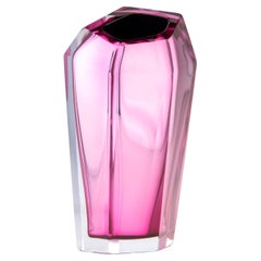 Petit vase rose « Kastle » de Purho