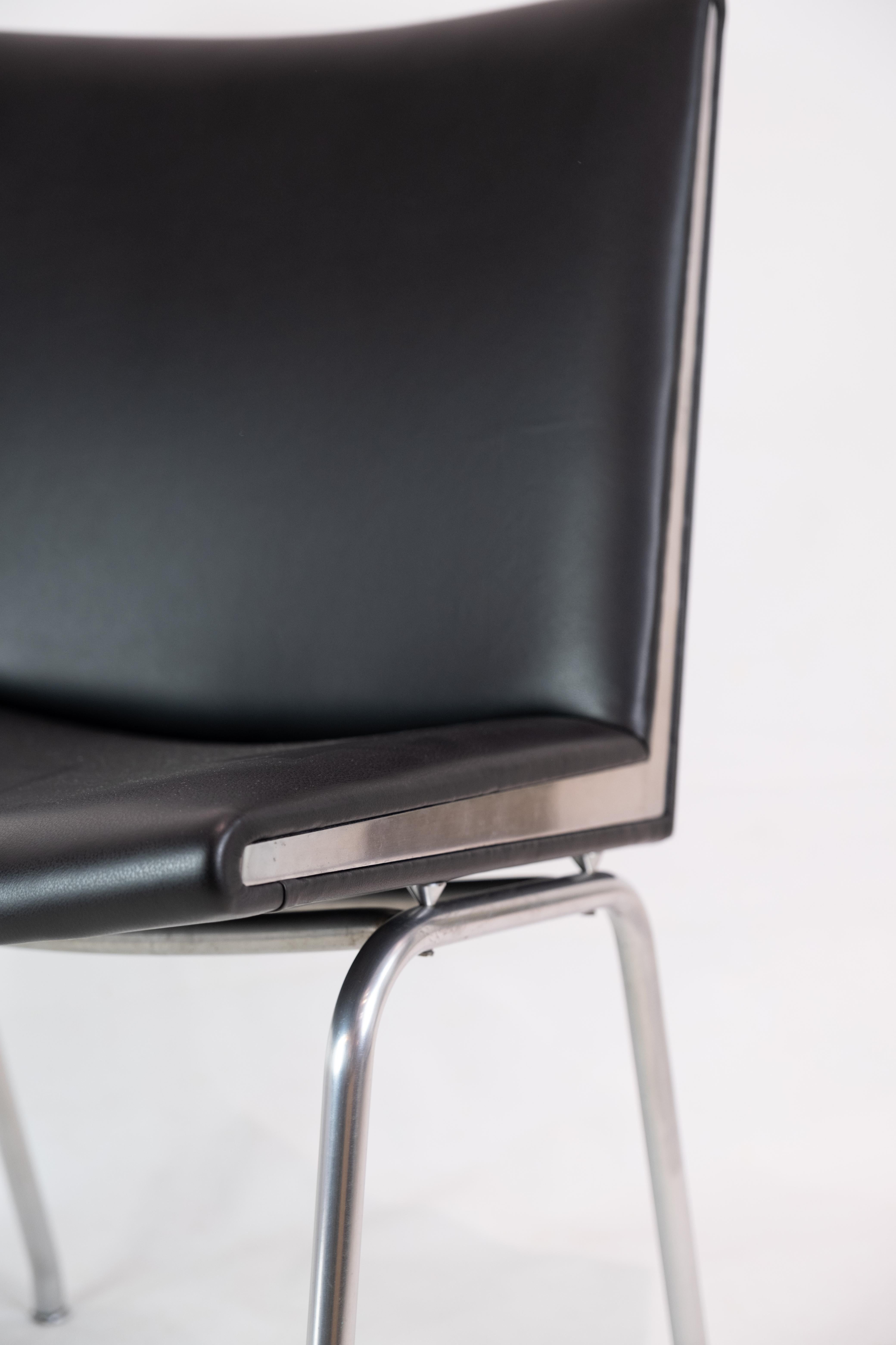 Kastrup Chair in Black Leather Model CH401 By Hans J. Wegner & Carl Hansen & Søn For Sale 3