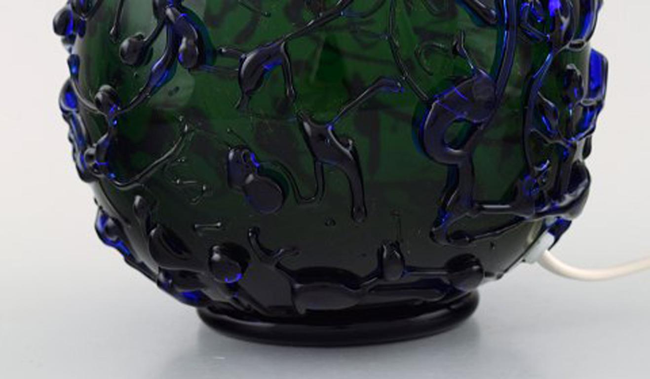 Kastrup / Holmegaard, seltene runde Tischlampe aus dunkelgrünem und blauem Kunstglas im Zustand „Gut“ im Angebot in Copenhagen, DK