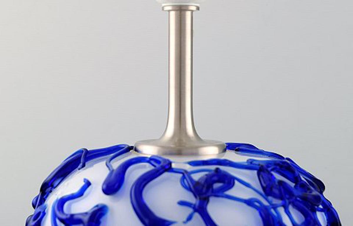 Kastrup / Holmegaard, Rare Round Table Lamp in White and Blue Art Glass In Good Condition In Copenhagen, DK