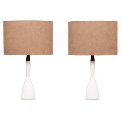 Kastrup  Lampade da tavolo in vetro opalino Design di Jacob Bang 1960s Danimarca