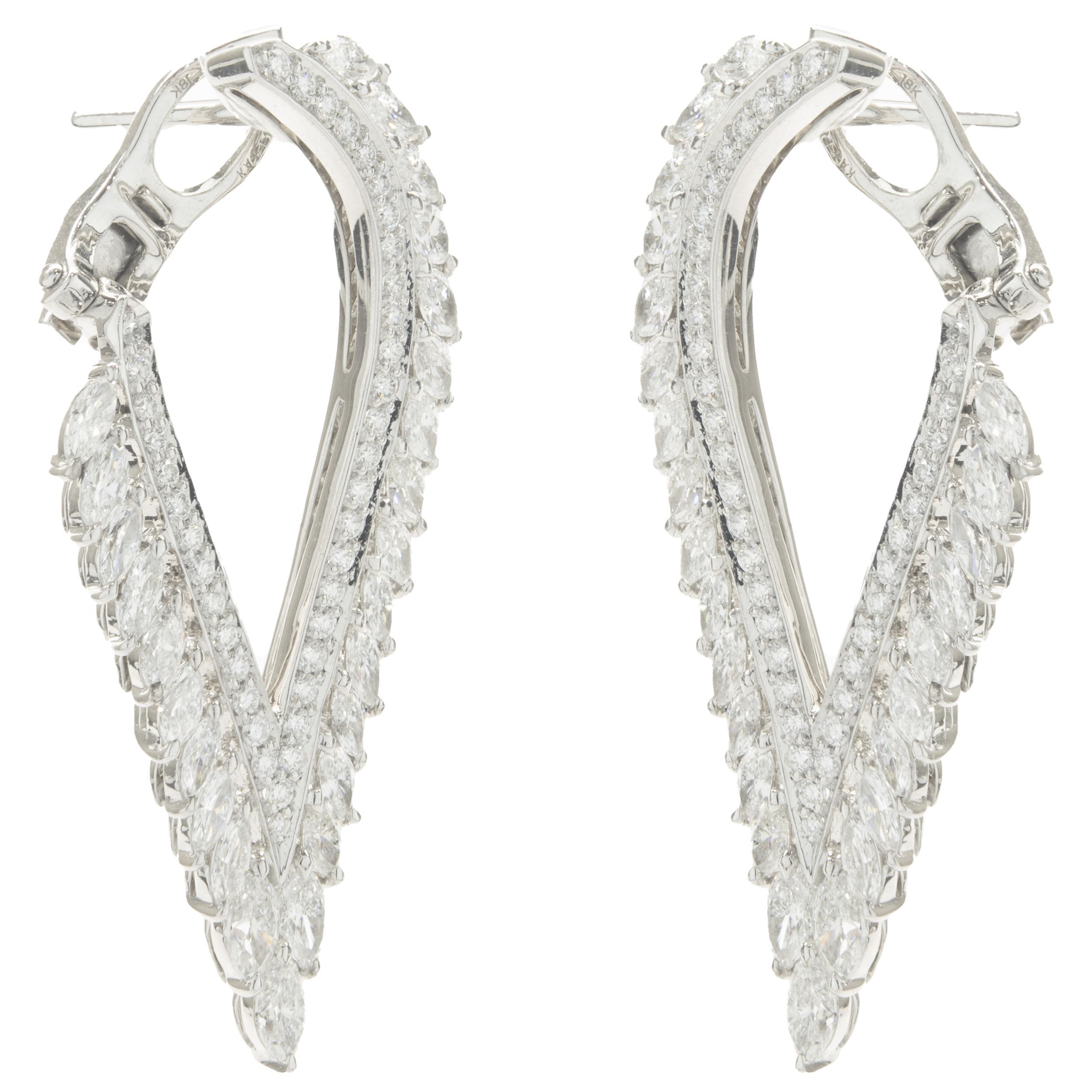 Kat Florence 18 Karat White Gold Diamond Wing Earrings In Excellent Condition For Sale In Scottsdale, AZ