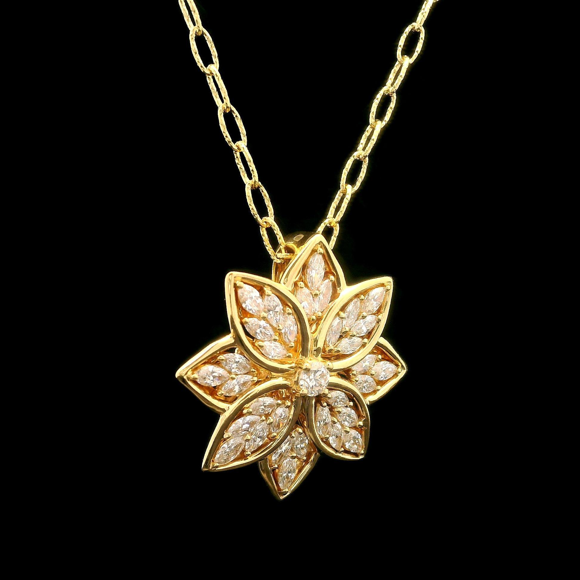 Kat Florence 18k Gold D FL 1.21ctw Diamond Snowflake Pendant Necklace Long Chain For Sale 5