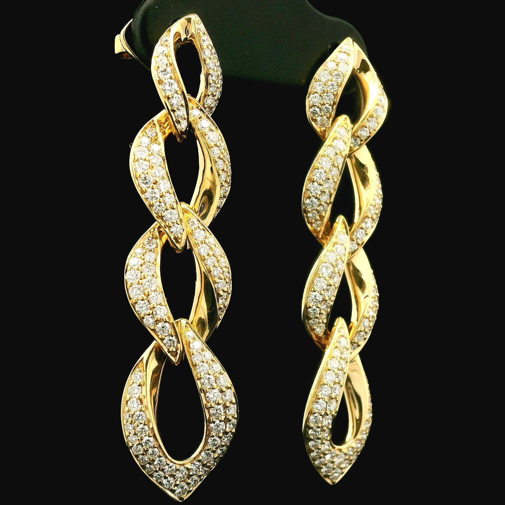 Kat Florence 18k Gold D FL 1.26ctw Diamond Covered Link Dangle Earrings w/ Box For Sale 1