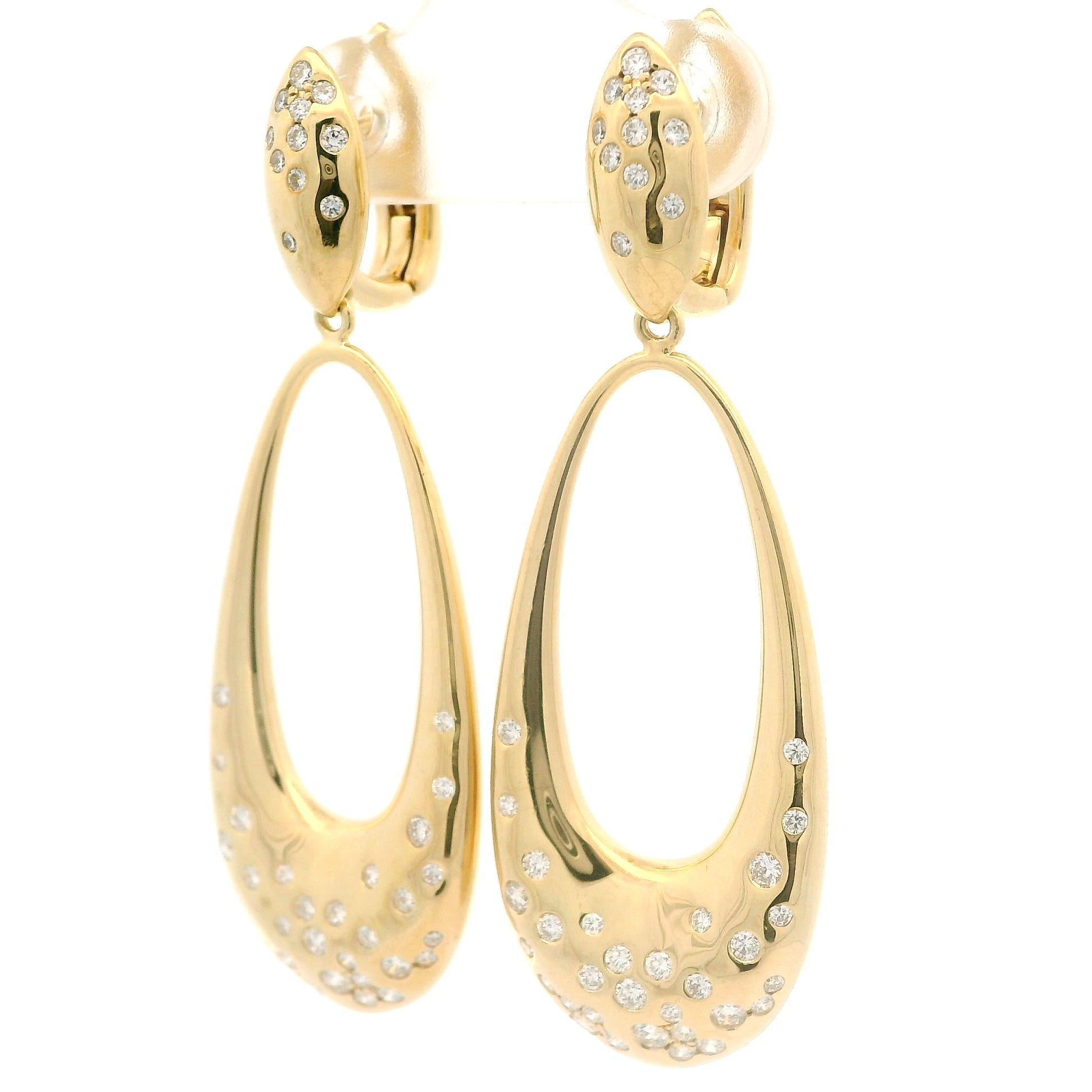 Kat Florence Boucles d'oreilles en or 18 carats D Flawless 0,80 ctw diamant en forme de goutte d'eau avec boîte en vente 2