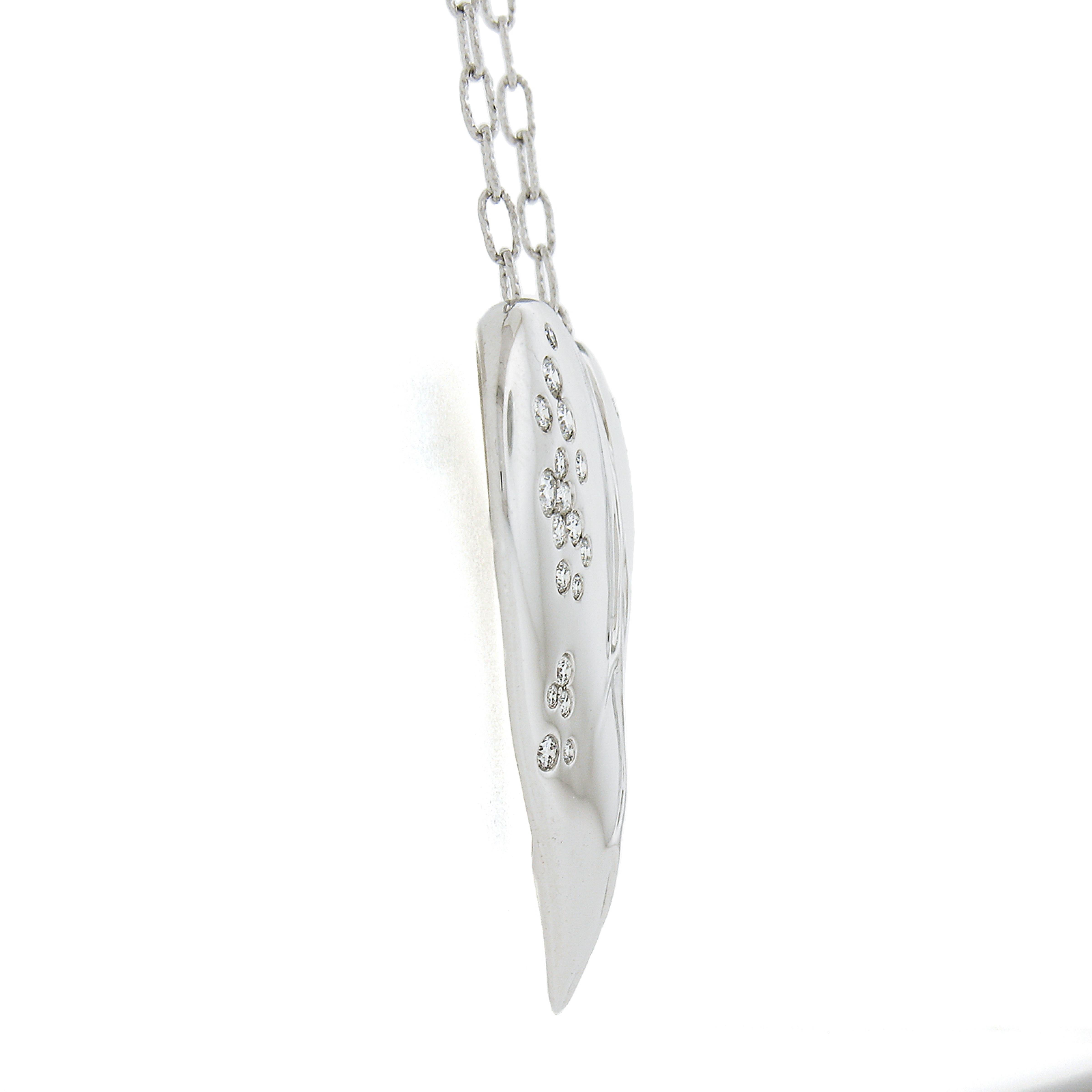 Kat Florence 18k White Gold 0.83ctw Diamond Heart Pendant on Adjustable Necklace For Sale 1