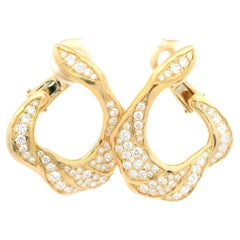 Pendientes de oro amarillo de 18 quilates Kat Florence de 1,25 ctw de diamante D FL, con forma de aro y abrazadera