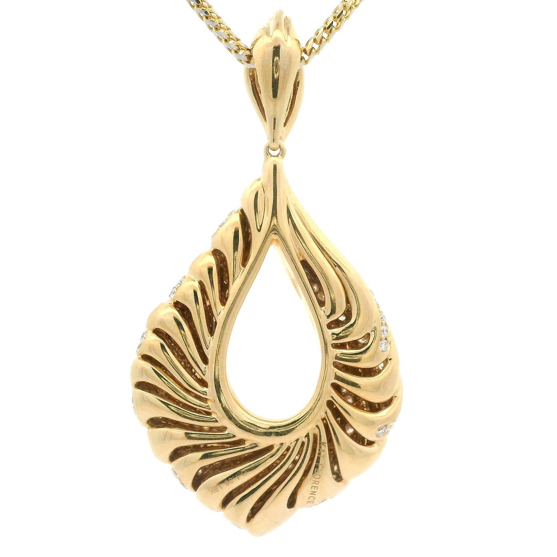 Kat Florence 18k Yellow Gold 1.36ctw D FL Diamond Wreath Pendant Necklace In Excellent Condition For Sale In Montclair, NJ