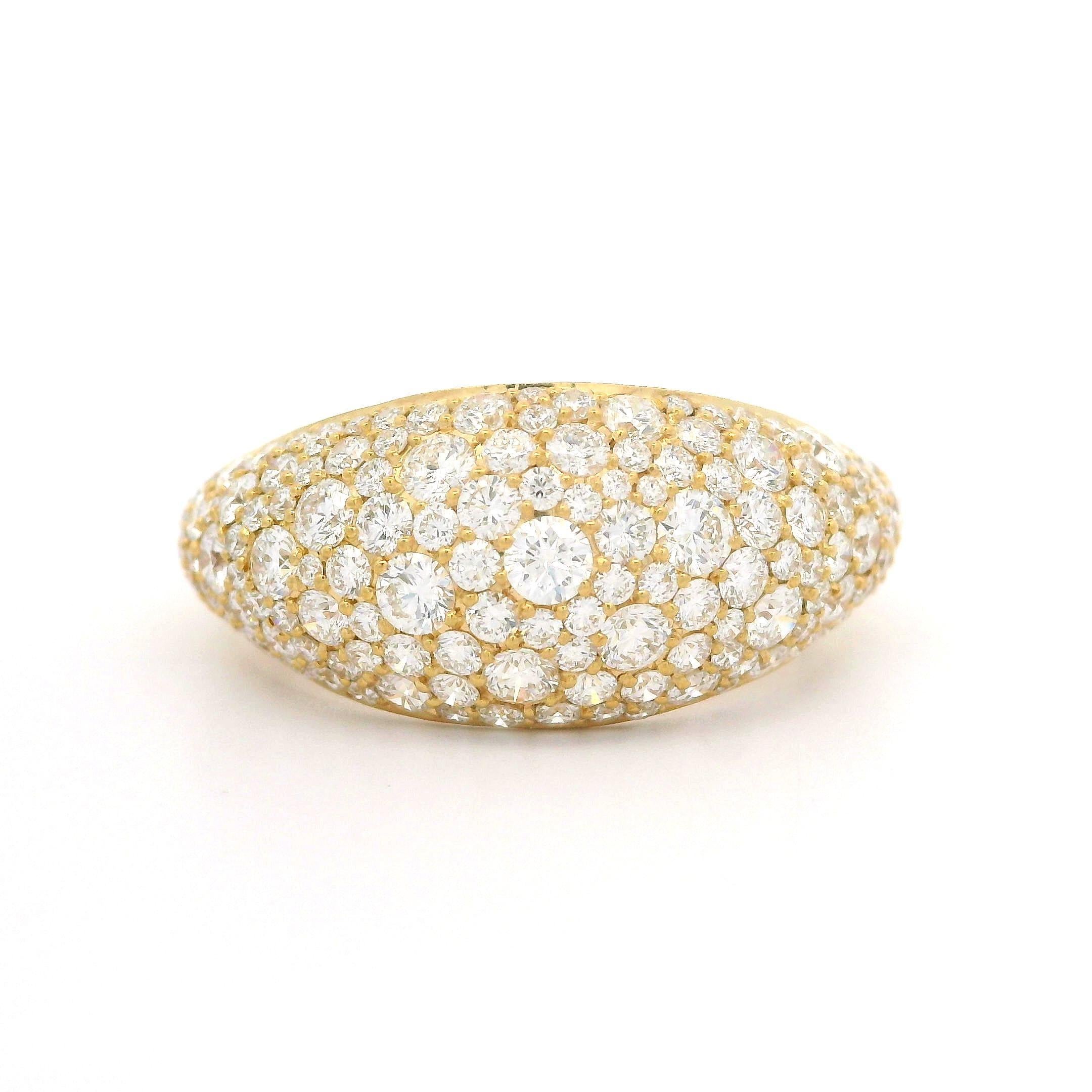 Kat Florence 18k Gelbgold 2ctw D/FL Runder gewölbter Diamantring mit gewölbtem Bandring 2