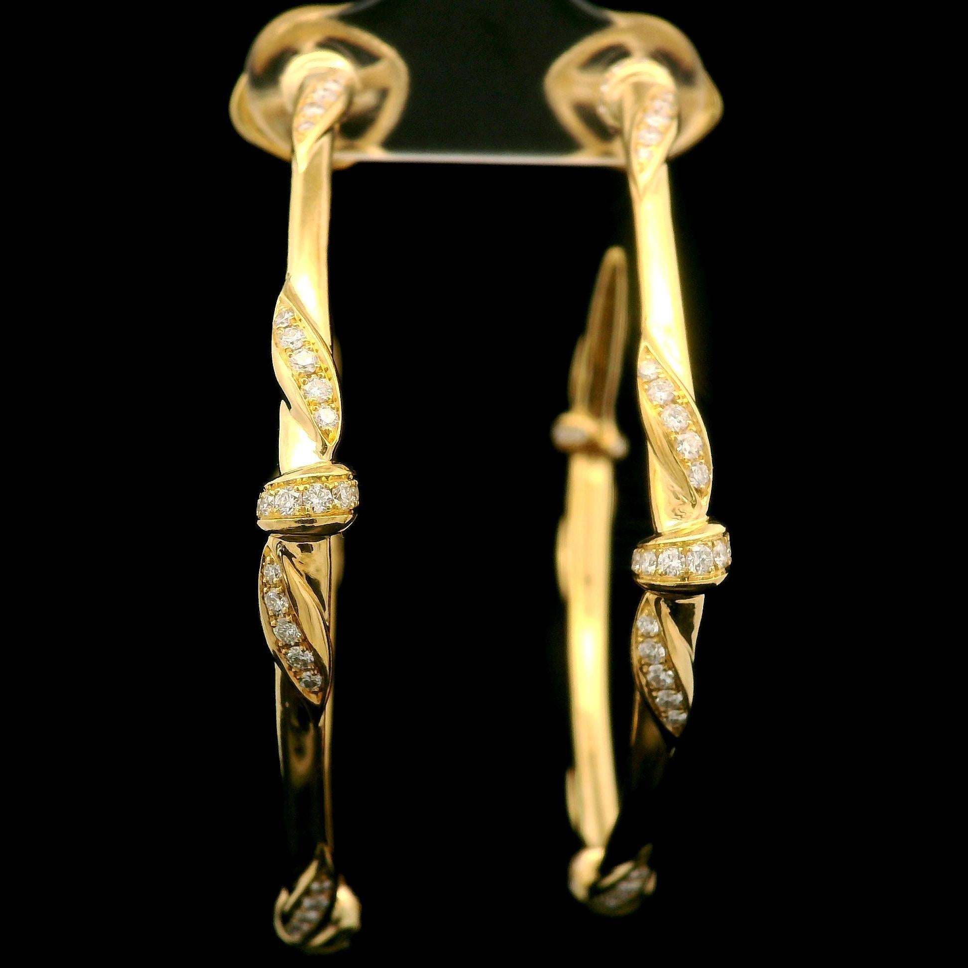 Kat Florence 18k Yellow Gold D FL 0.90ctw Diamond Large Hoop Earrings w/ Box For Sale 6