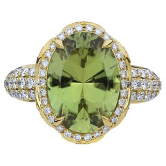 Kat Florence Ring aus 18 Karat Gold mit 5,13 Karat Zultanit und Diamant