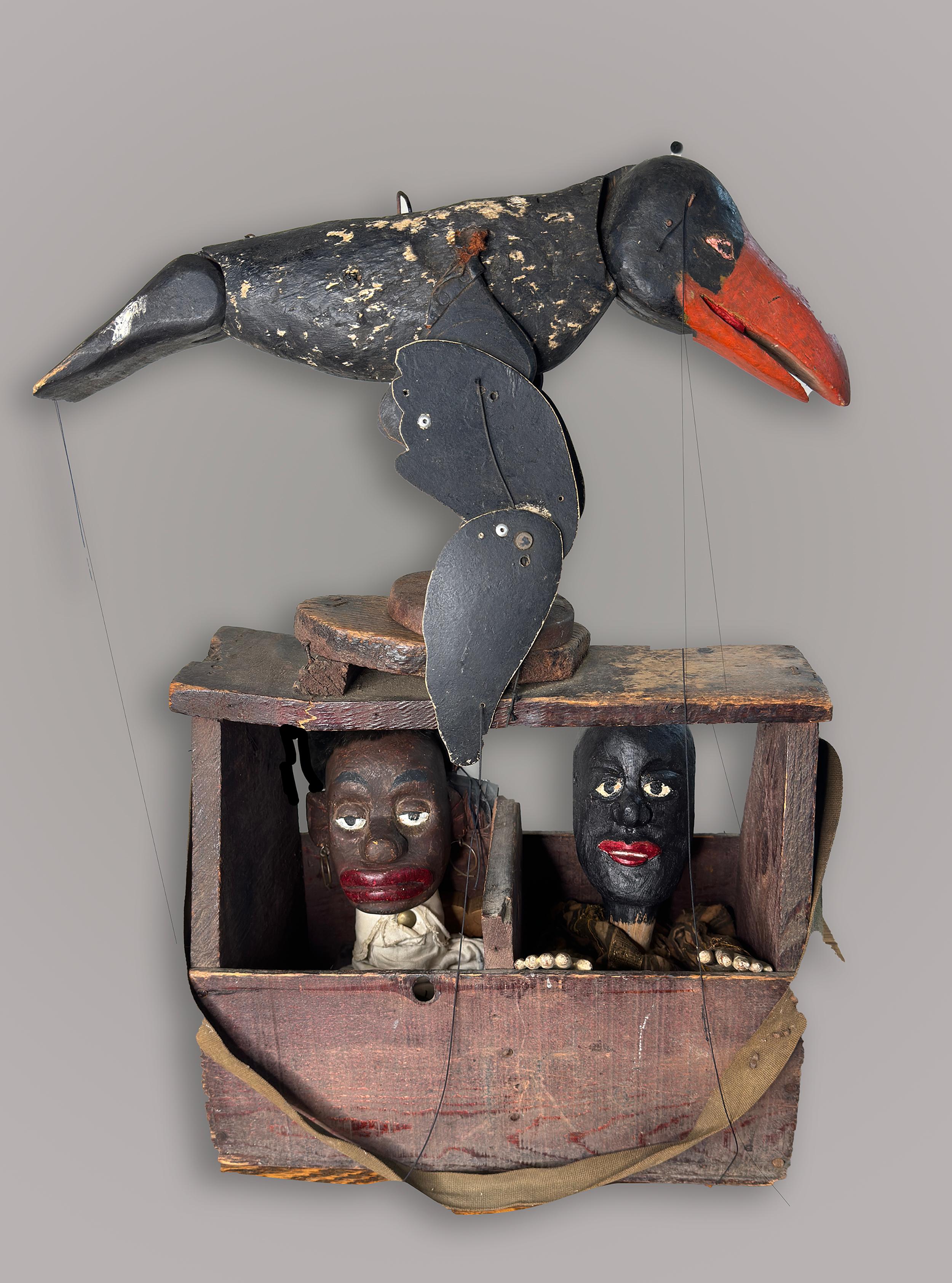 "As the Crow Flies" -- Ensamblaje de Kat Flyn