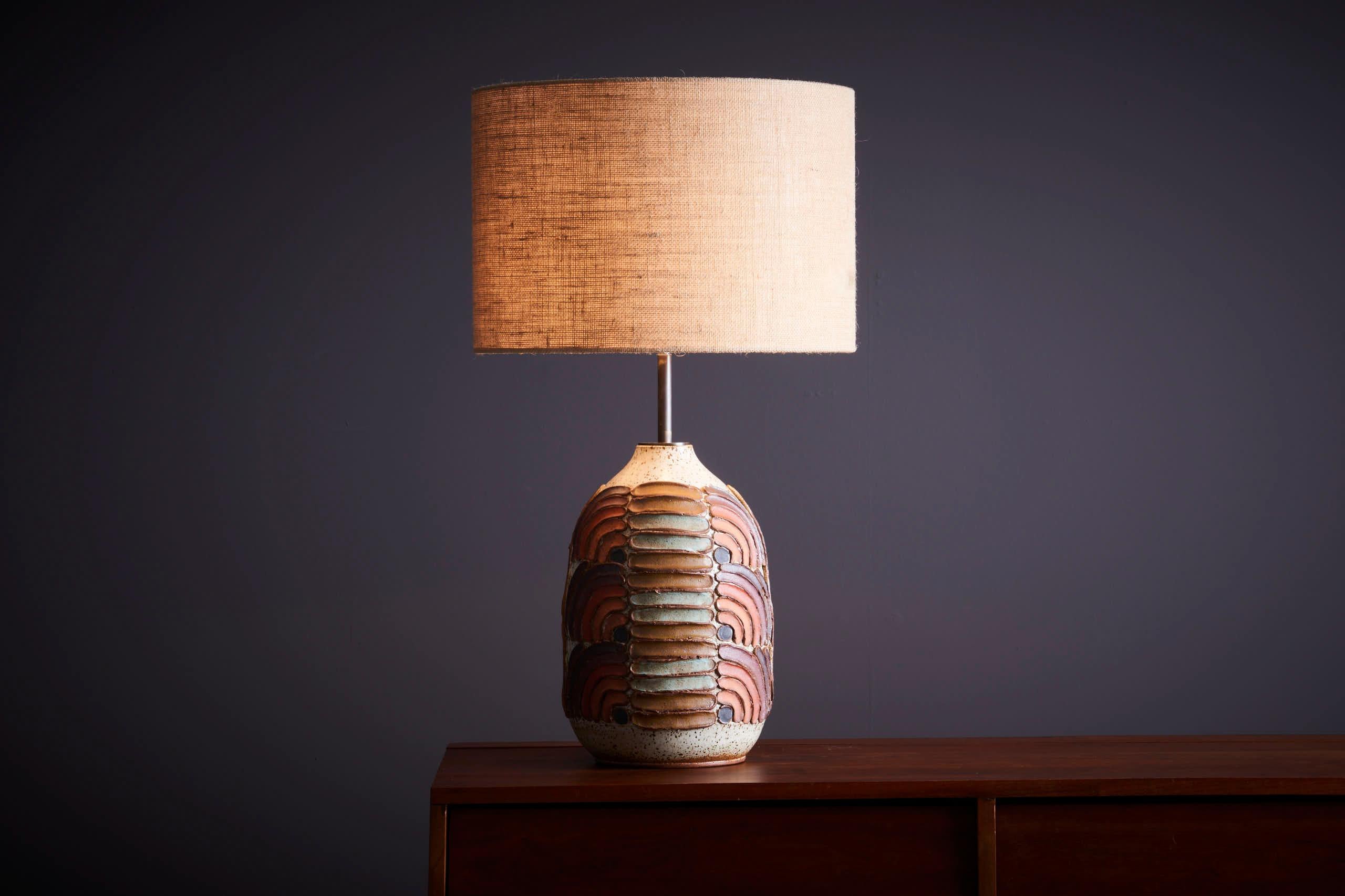 Modern Kat & Roger Table Lamp with hand-crafted and hand-painted ceramic base, USA For Sale