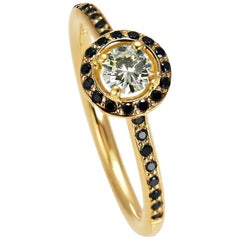 Kata 18K Yellow Gold 0.30ct Yellow Diamond Halo Cluster Ring with Black Diamonds