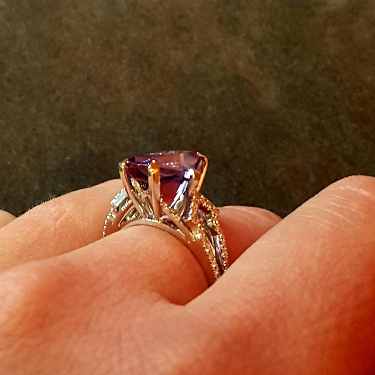 Contemporary KATA 18Kt One-of-a-Kind Showpiece 2.78 Carat Amethyst and Diamond Cocktail Ring For Sale